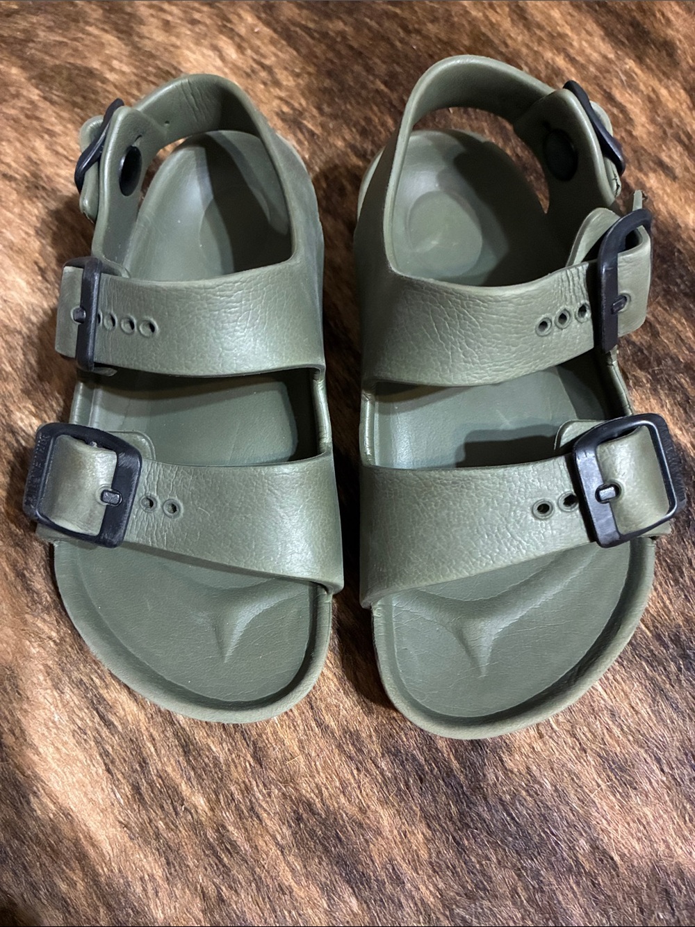 Birkenstock toddler sandals in size 27